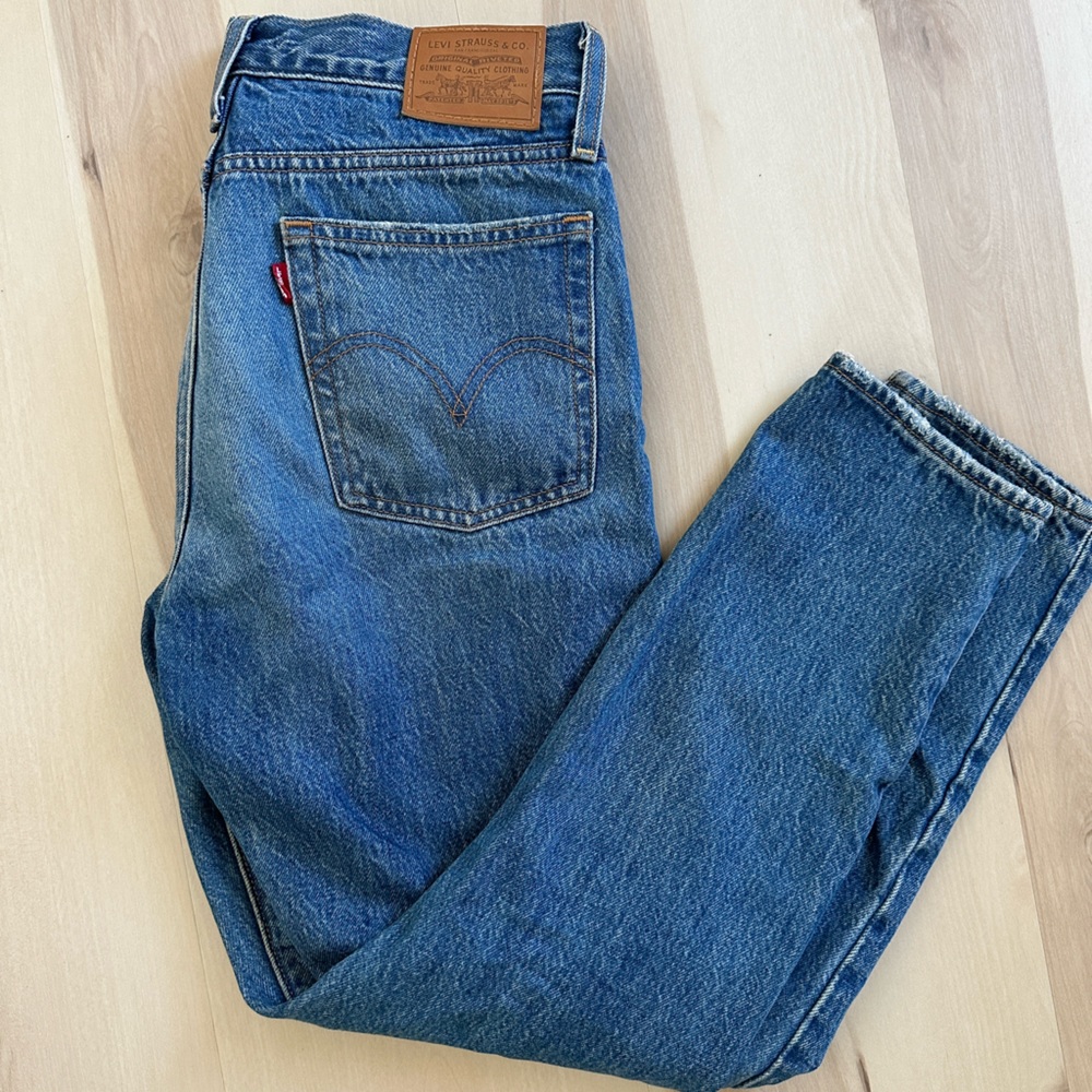 Levi’s Wedgie